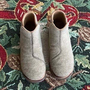 Chaco Revel slip on booties LAST CHANCE